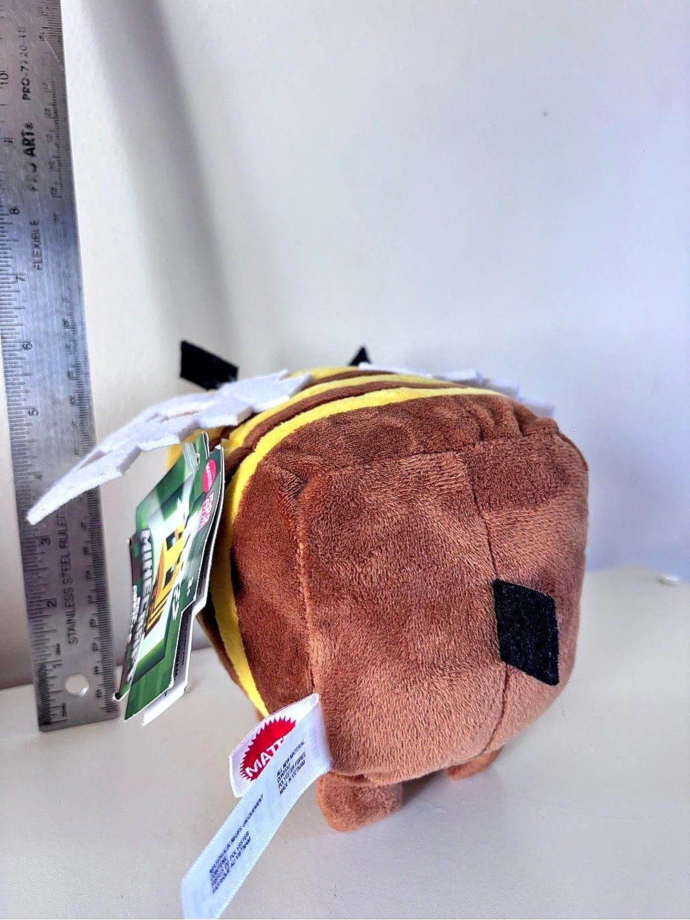 Minecraft Bee plush - Picture 4 of 4